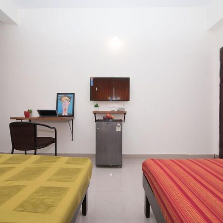Buzz Quarter Otel Haydarabad Dış mekan fotoğraf