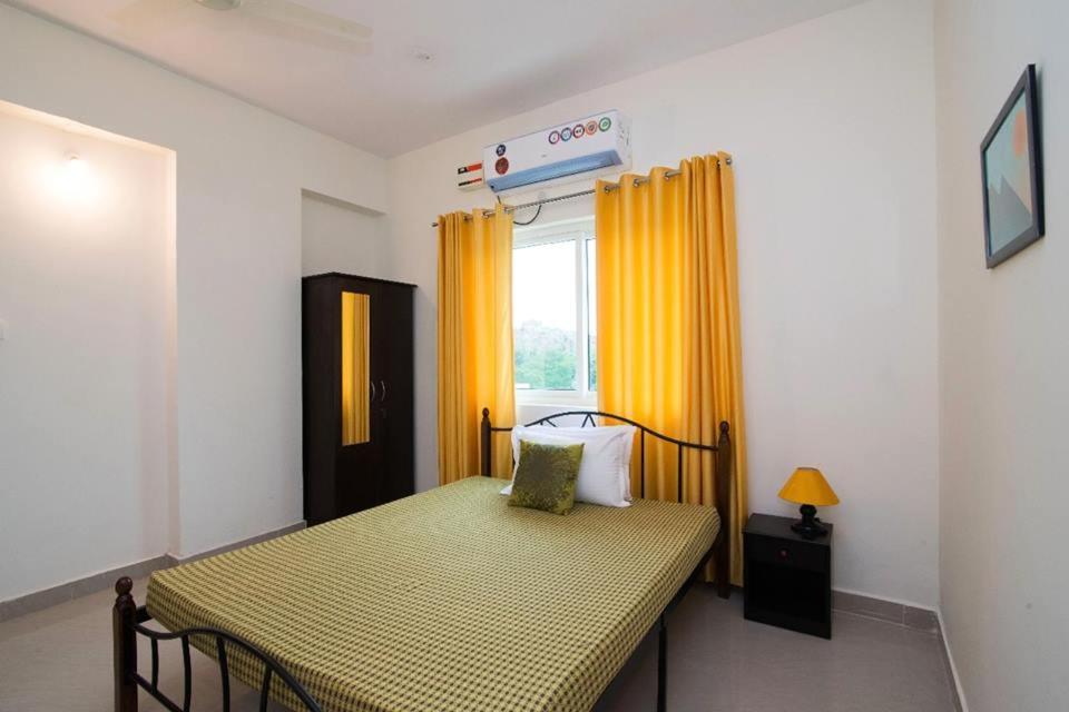 Buzz Quarter Otel Haydarabad Dış mekan fotoğraf