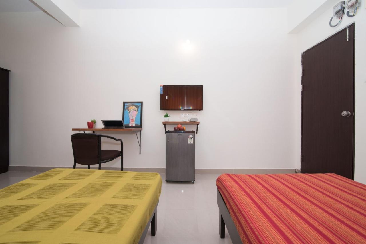 Buzz Quarter Otel Haydarabad Dış mekan fotoğraf